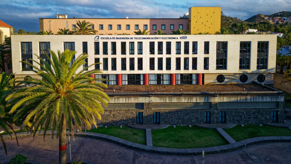 Escuela de Ingeniería de Telecomunicación y Electrónica