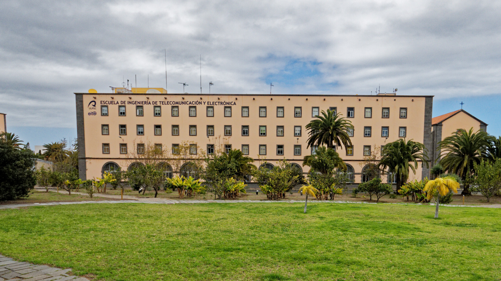 Pabellón B de la EITE